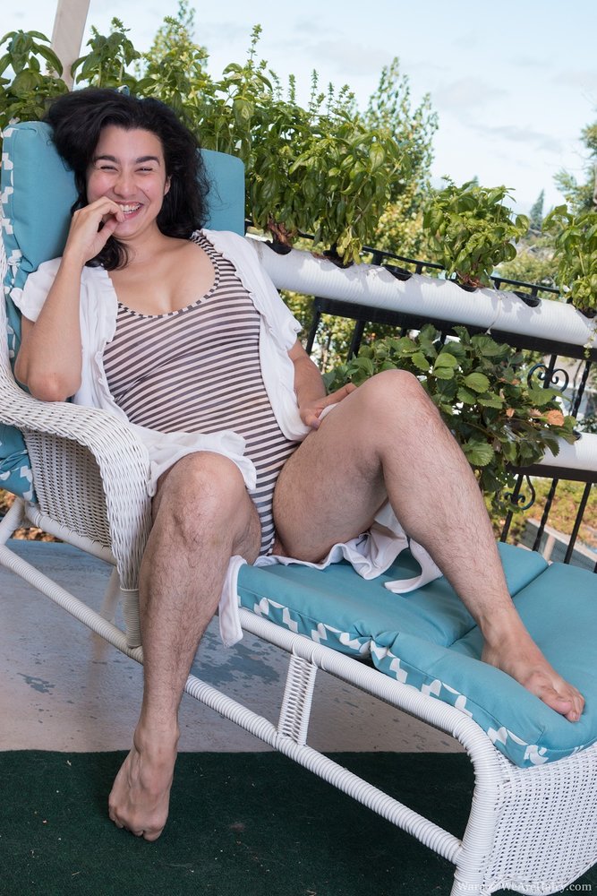 Pinterest Hairy Woman on 5865